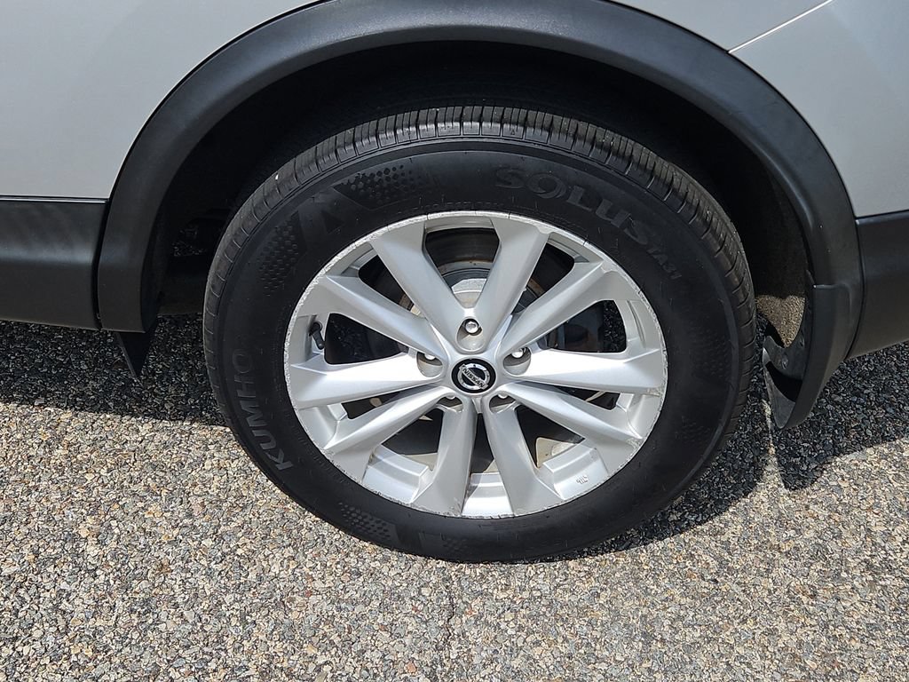 Used 2019 Nissan Rogue Sport SV AWD/4WD image 8