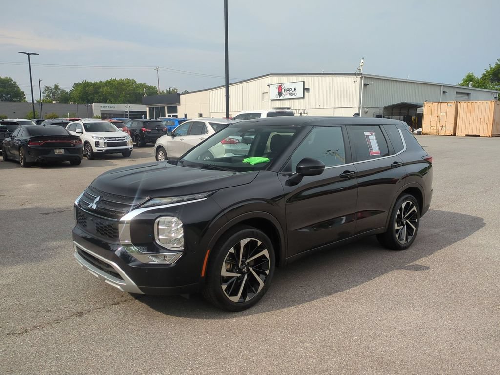 Used 2024 Mitsubishi Outlander FWD
