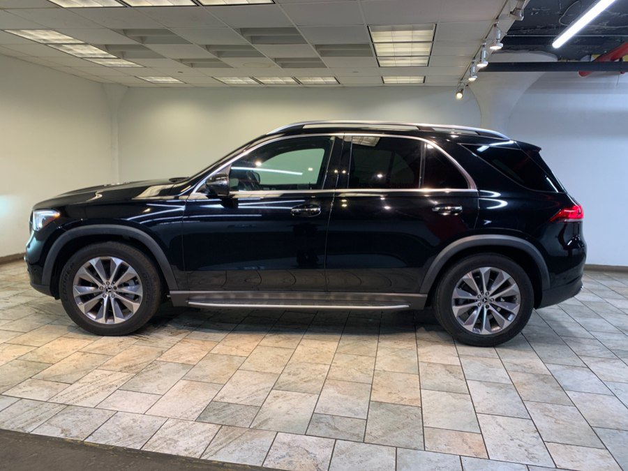 Used 2022 Mercedes-Benz GLE 350 4MATIC w/ Premium Package image 5