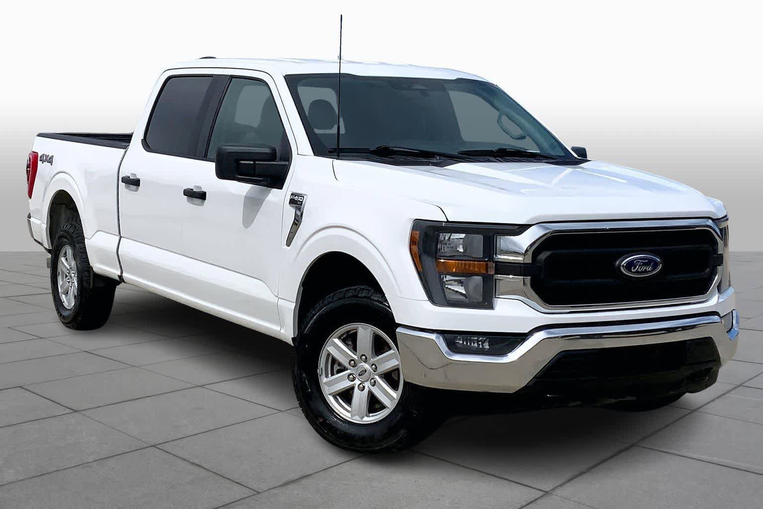 Used 2023 Ford F150 XLT image 3