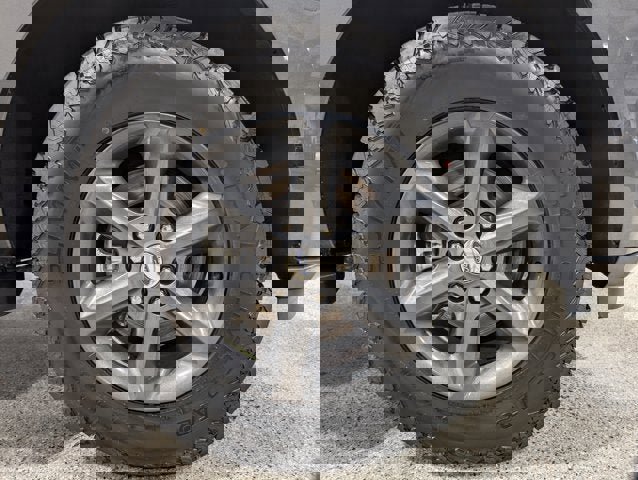 Used 2020 Ford Expedition XLT w/ FX4 Off-Road Package image 14