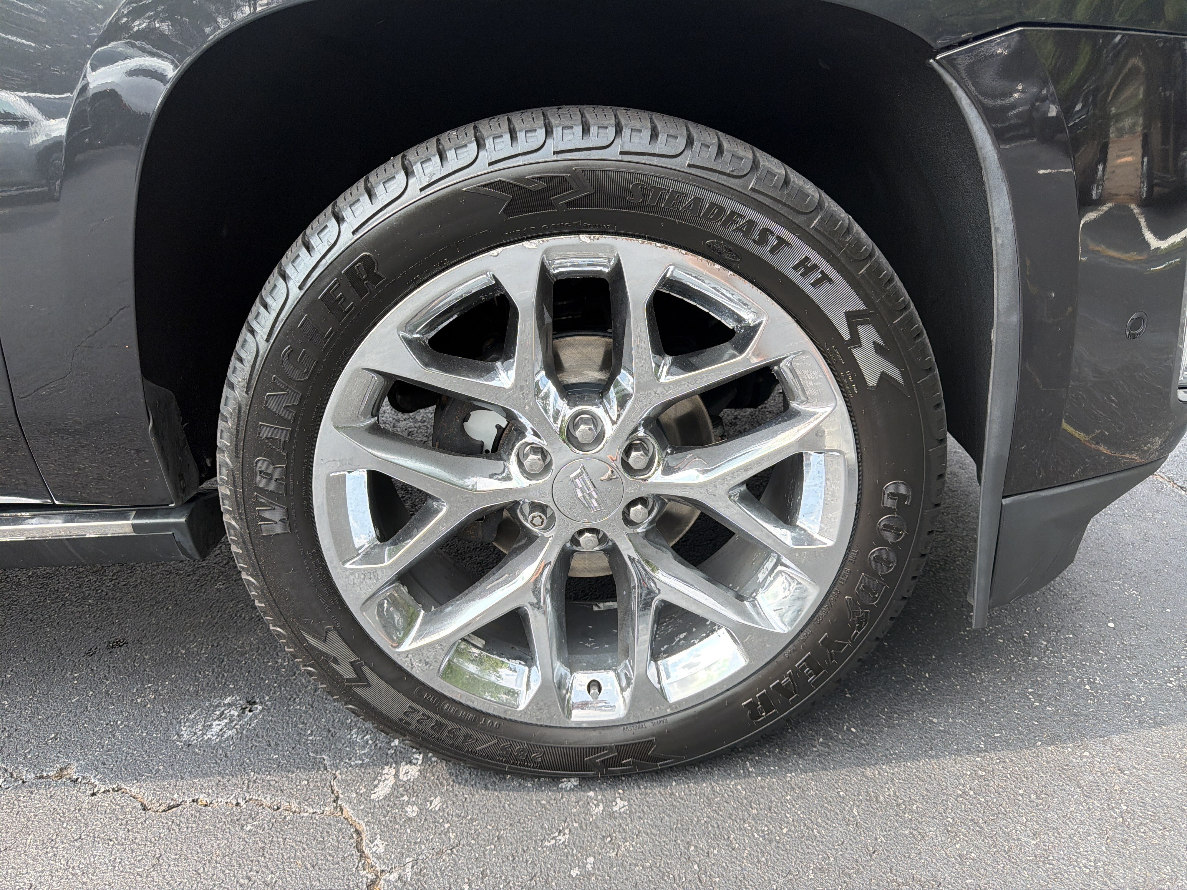Used 2019 Cadillac Escalade Platinum AWD/4WD image 14