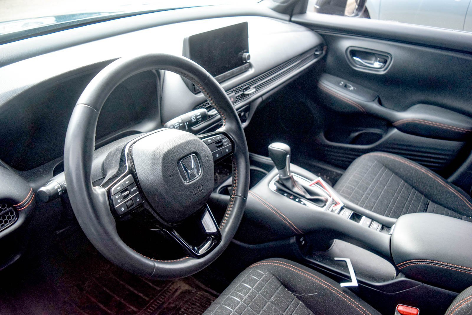 Used 2024 Honda HR-V Sport image 11