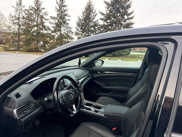Used 2019 Honda Accord Sport image 13