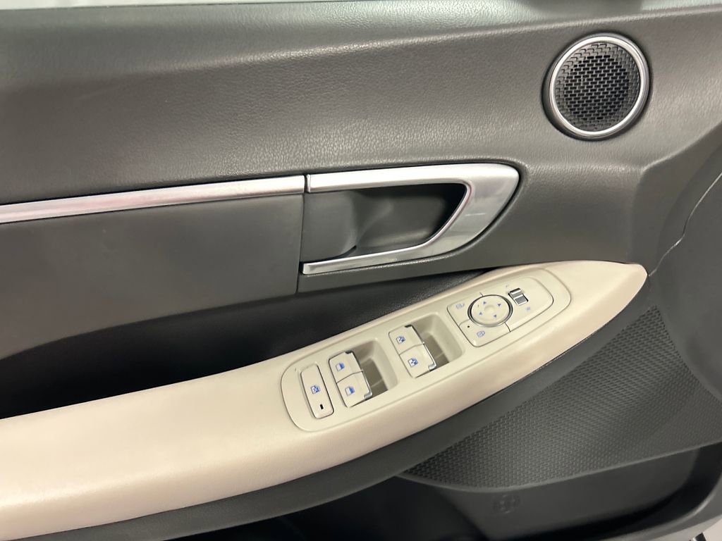 Used 2022 Hyundai Sonata SEL FWD image 12