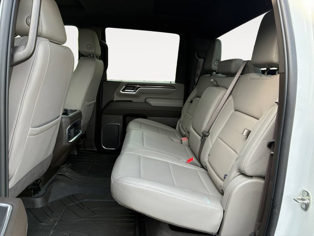 Used 2024 Chevrolet Silverado 2500 LTZ w/ LTZ Convenience Package AWD/4WD image 13