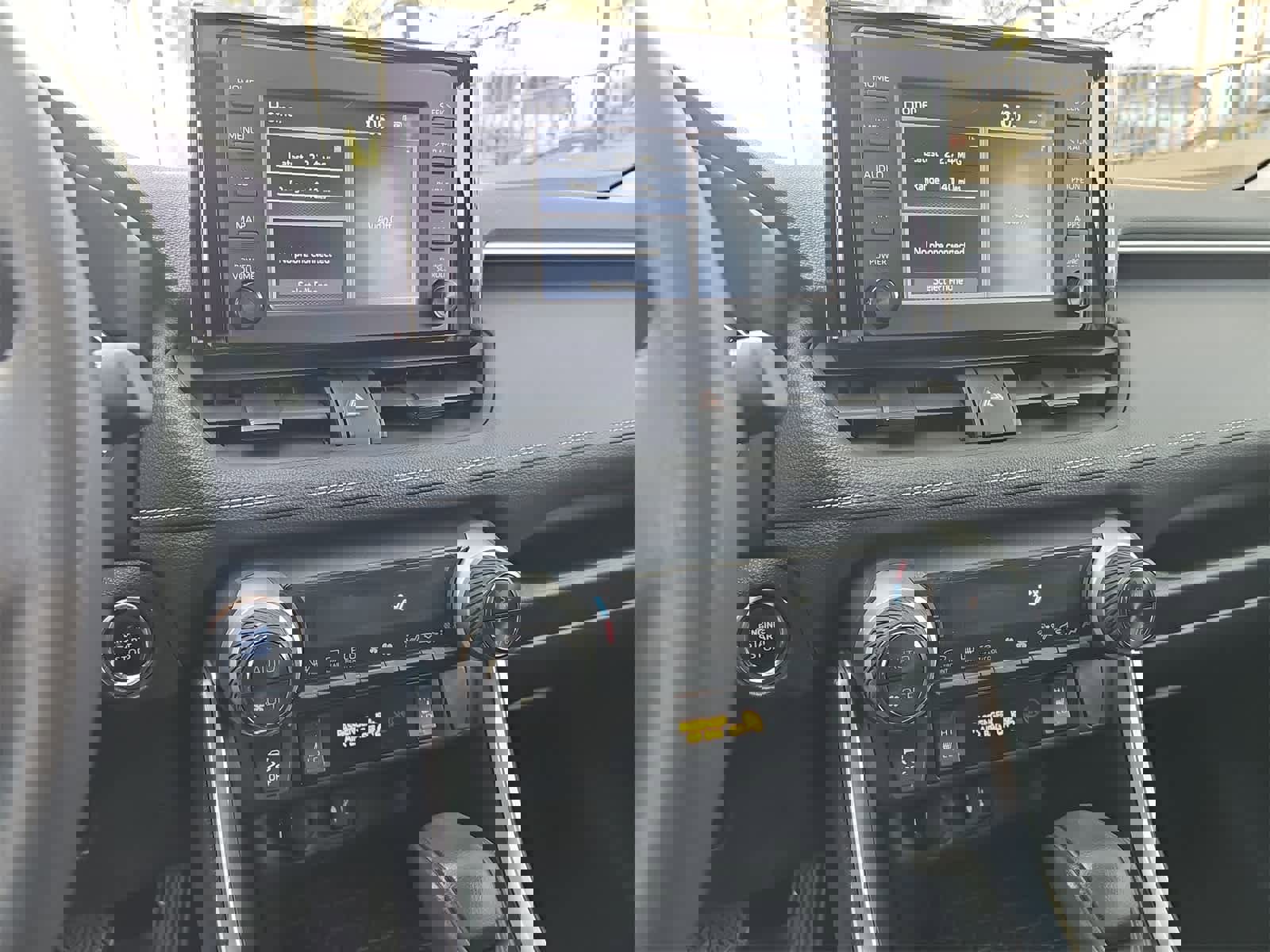 Used 2019 Toyota RAV4 XLE image 20