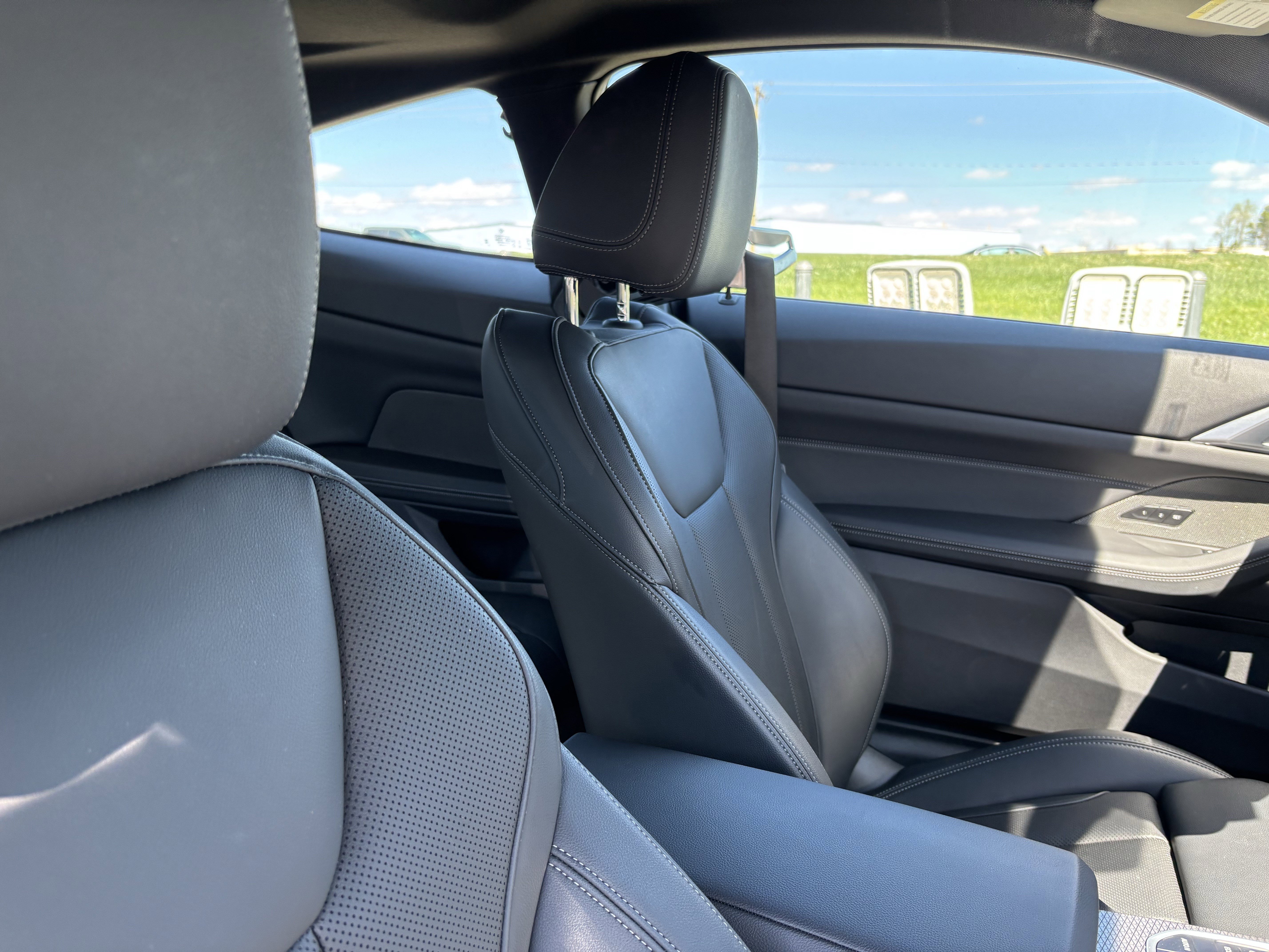 Certified 2025 BMW M440i Coupe image 35