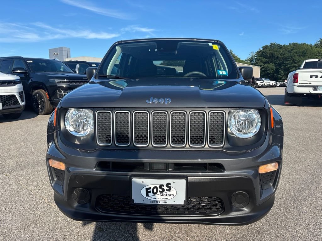 Certified 2023 Jeep Renegade Latitude AWD/4WD image 8
