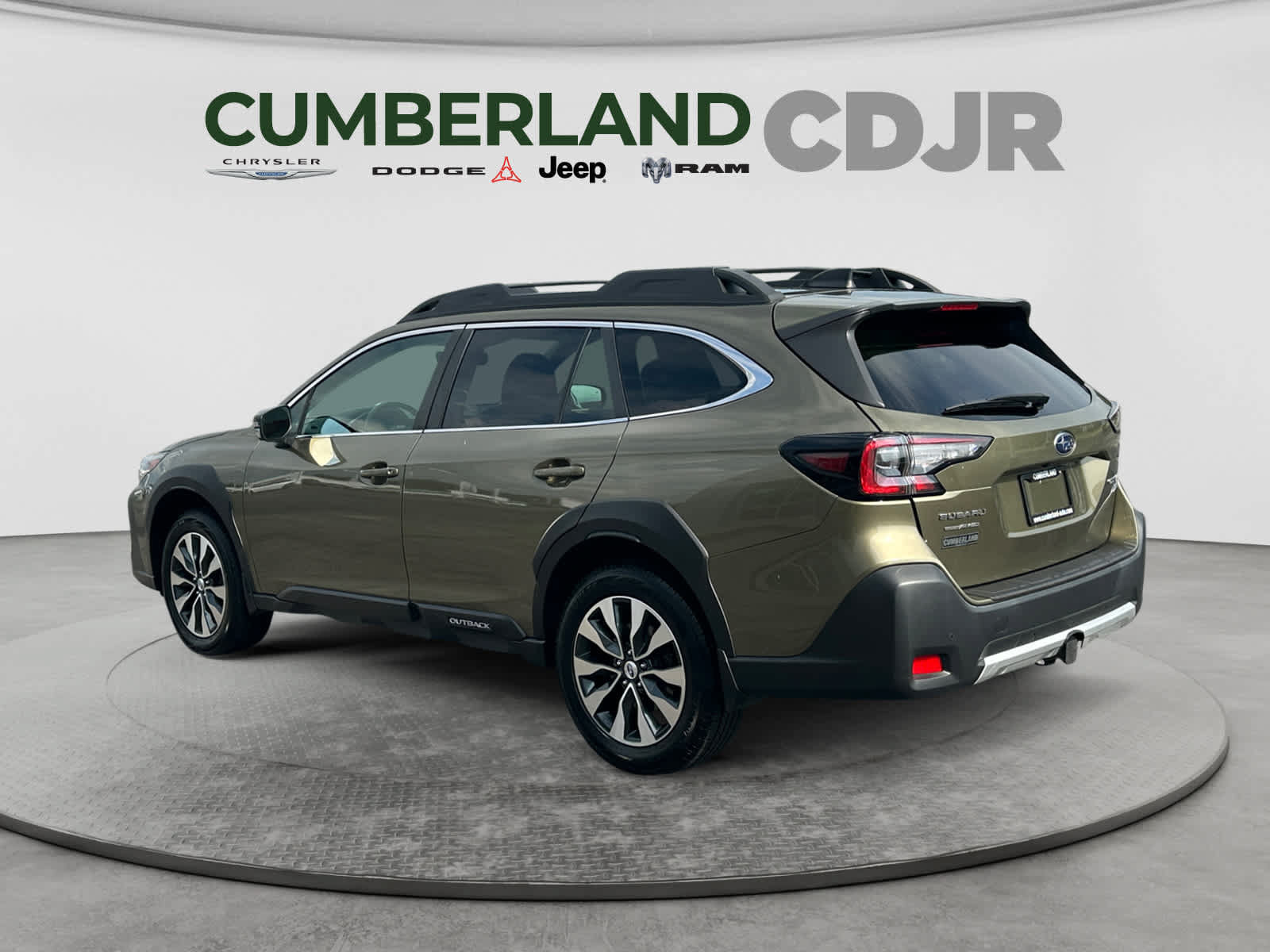 Used 2024 Subaru Outback Limited XT AWD/4WD image 4