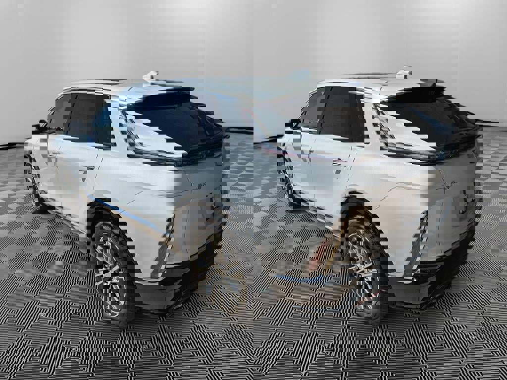 New 2026 Cadillac Lyriq Luxury image 5