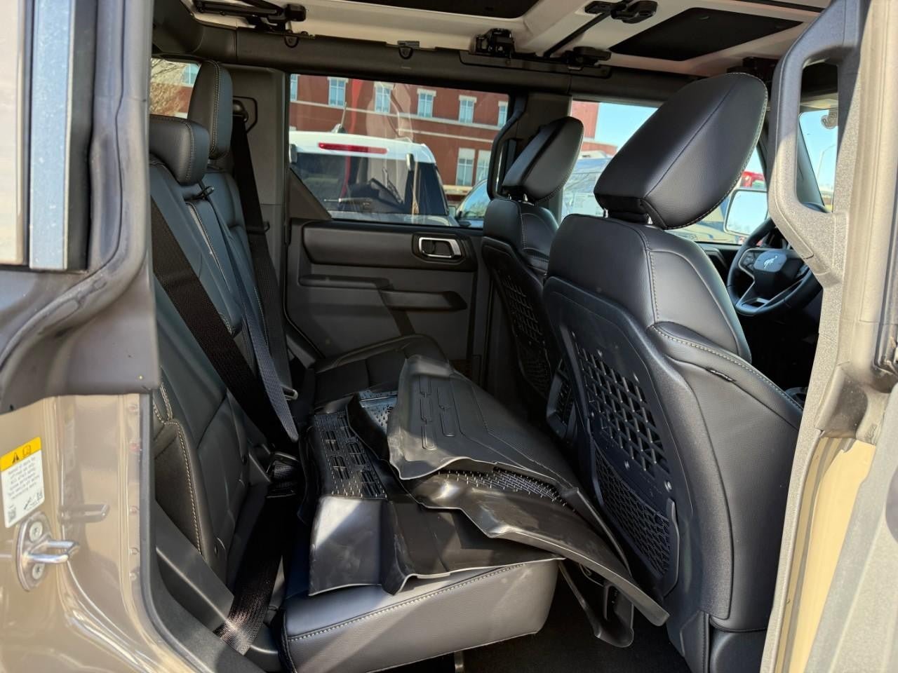 Used 2025 Ford Bronco Badlands AWD/4WD image 5