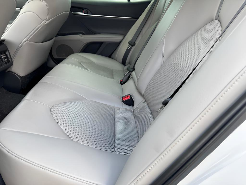 Used 2019 Toyota Camry XSE FWD image 14