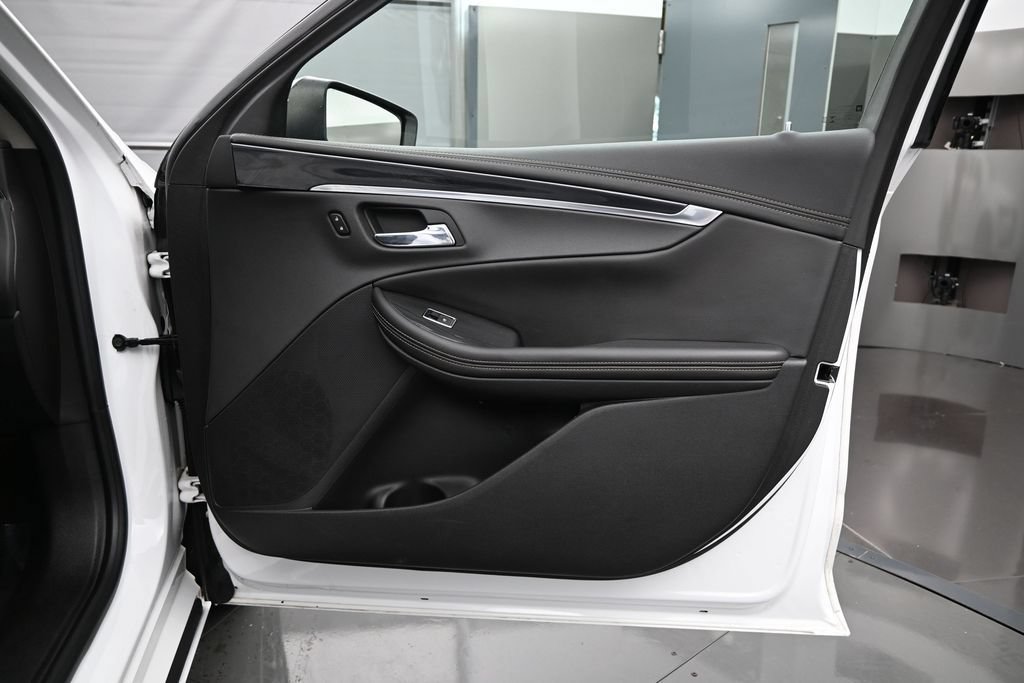 Used 2020 Chevrolet Impala LT FWD image 31