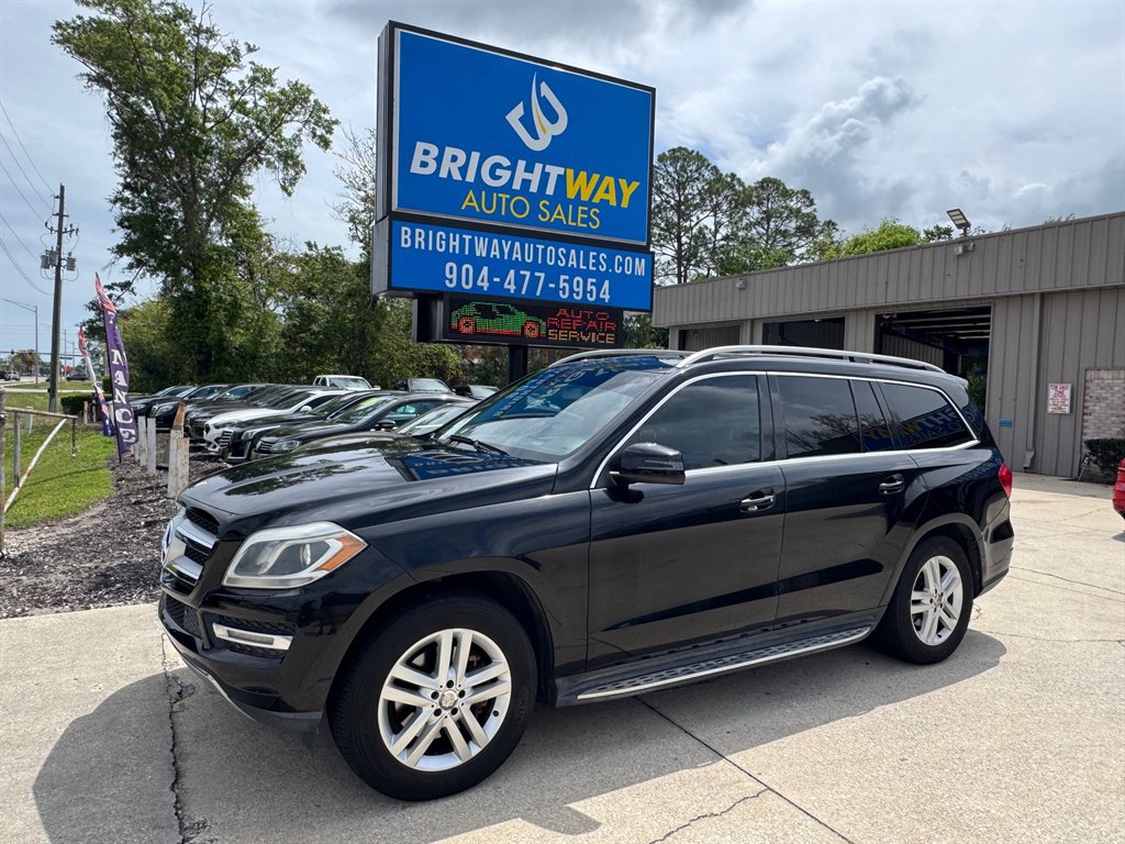 Used 2014 Mercedes-Benz GL 450 4MATIC image 1