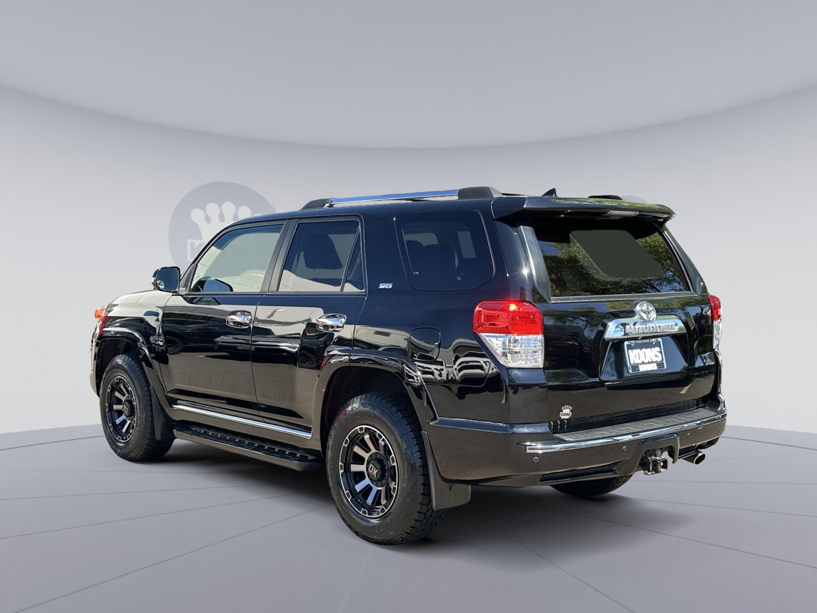 Used 2011 Toyota 4Runner SR5 AWD/4WD image 16