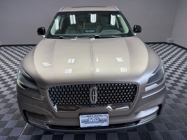 Used 2020 Lincoln Aviator Reserve w/ Equipment Group 201A image 4