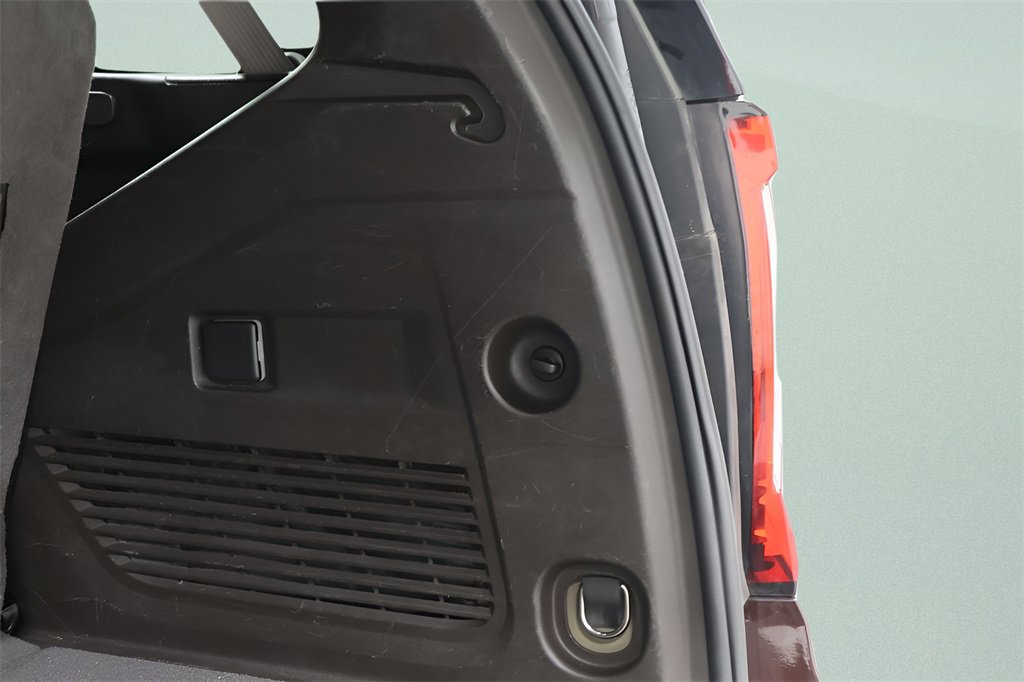 Used 2023 GMC Yukon SLT w/ Max Trailering Package image 30