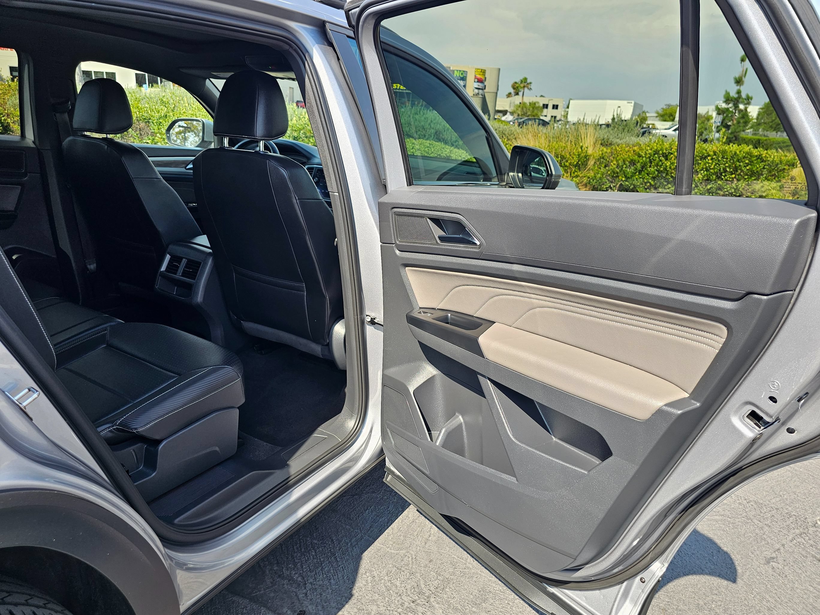 Used 2021 Volkswagen Atlas Cross Sport SE w/ Panoramic Sunroof Package AWD/4WD image 28