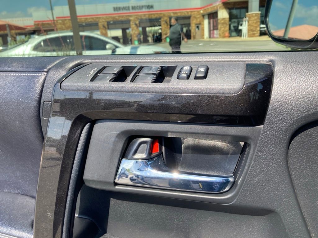 Used 2019 Toyota 4Runner Limited image 14