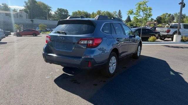 Used 2018 Subaru Outback 2.5i Premium AWD/4WD image 3