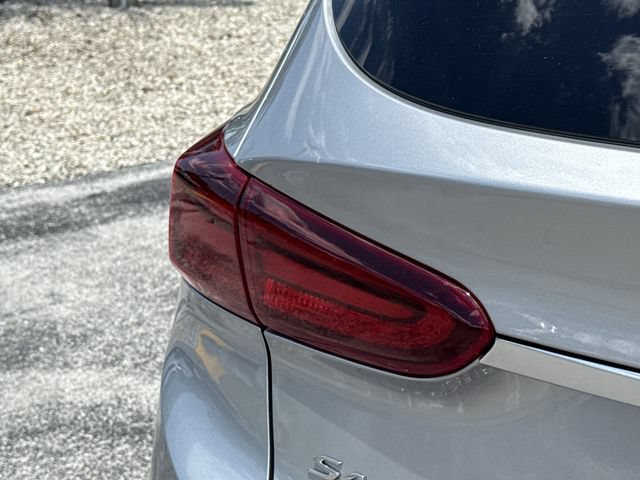 Used 2020 Hyundai Santa Fe SE FWD image 15