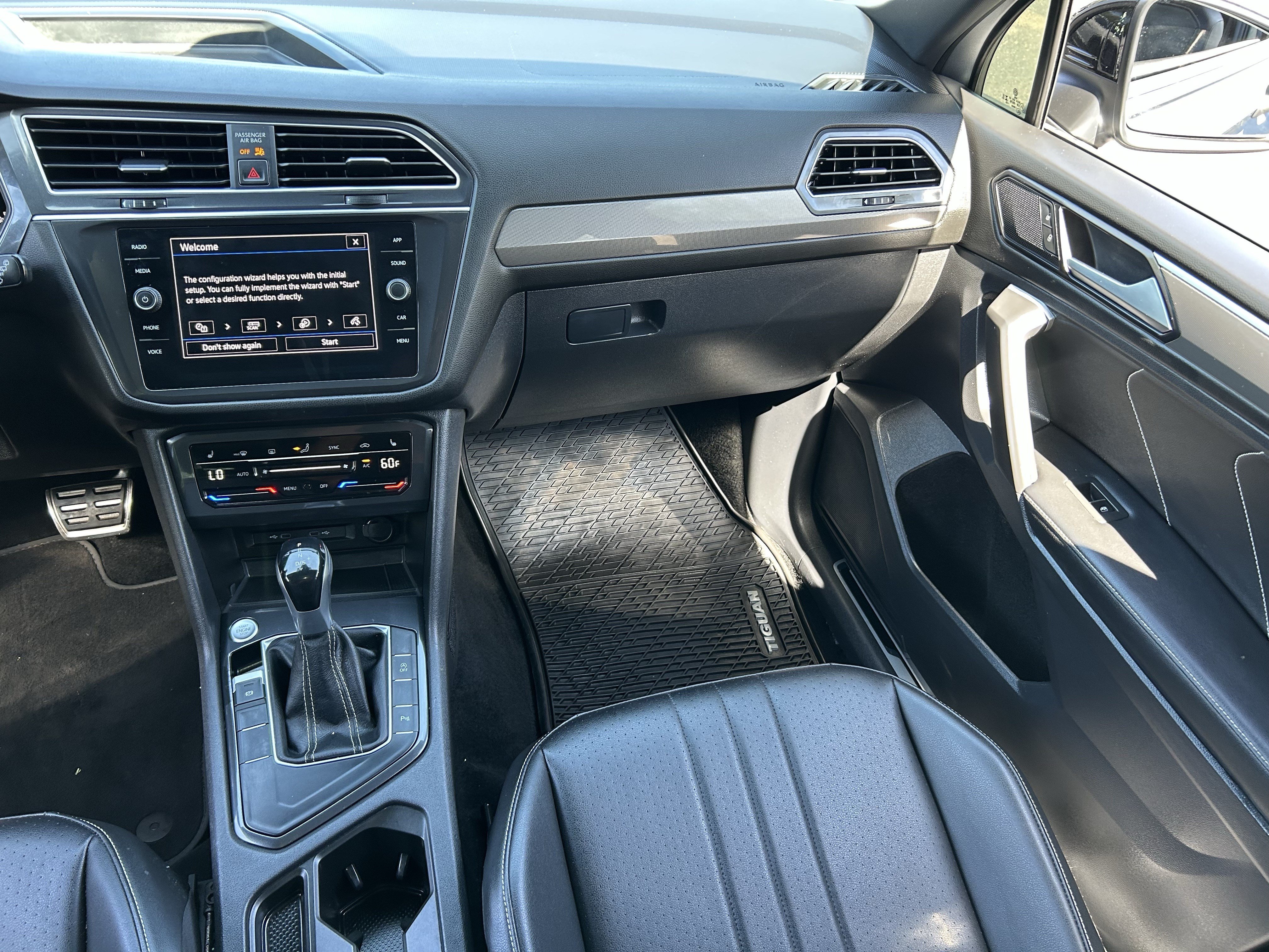 Used 2023 Volkswagen Tiguan SE R-Line FWD image 15