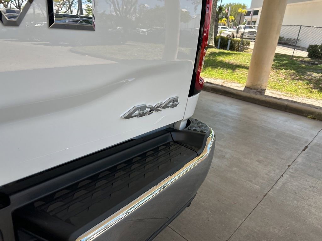 Used 2025 RAM 3500 Big Horn AWD/4WD image 23