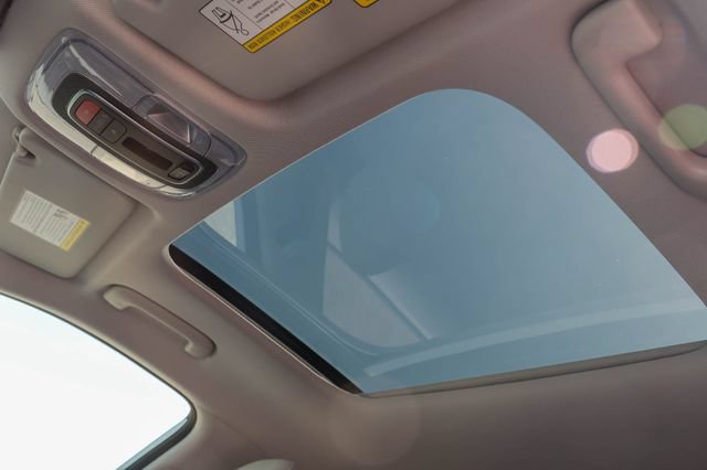 New 2026 Hyundai Kona Limited FWD image 12