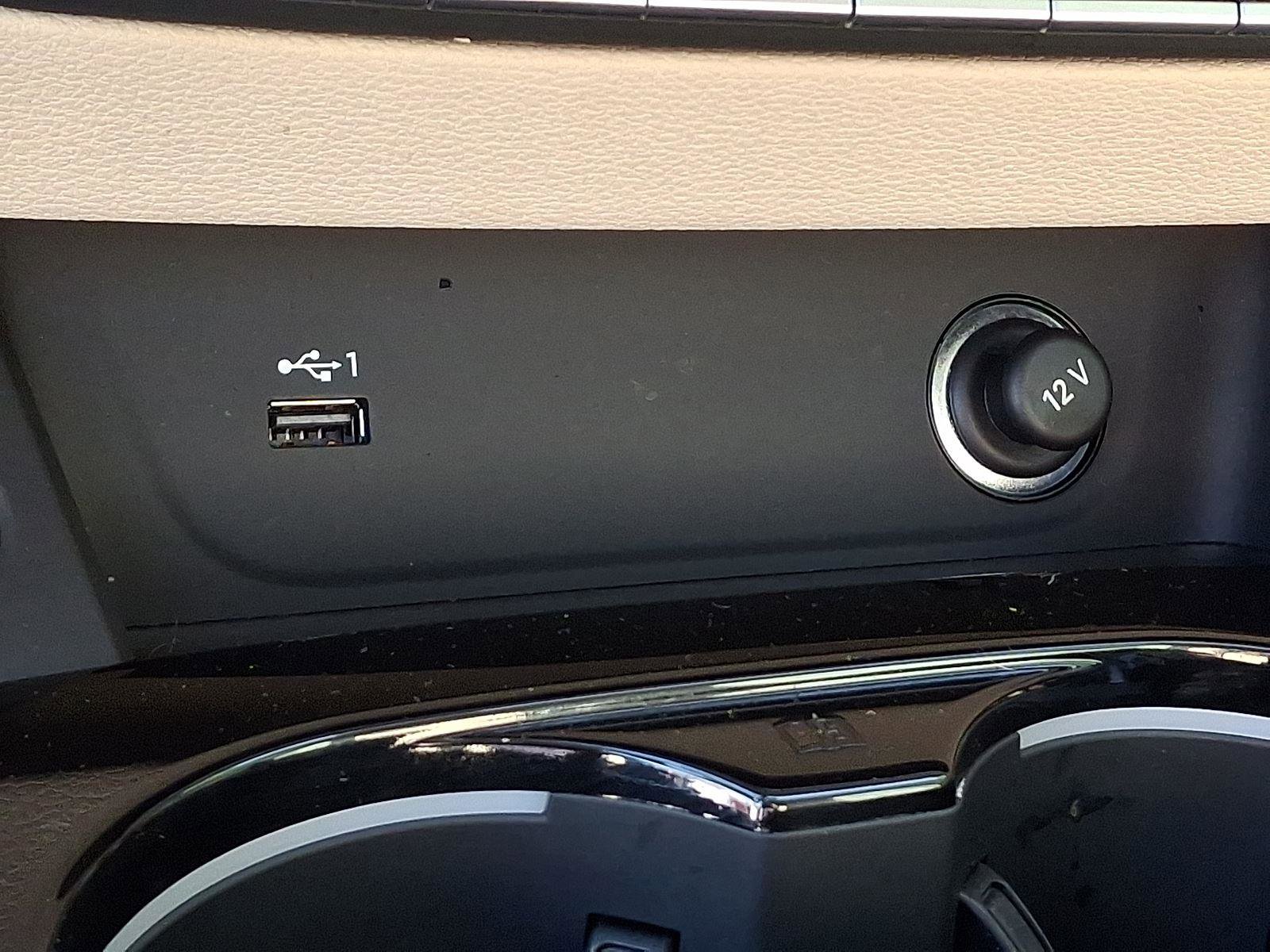 Used 2023 Audi A4 2.0T Premium w/ Convenience Package image 24