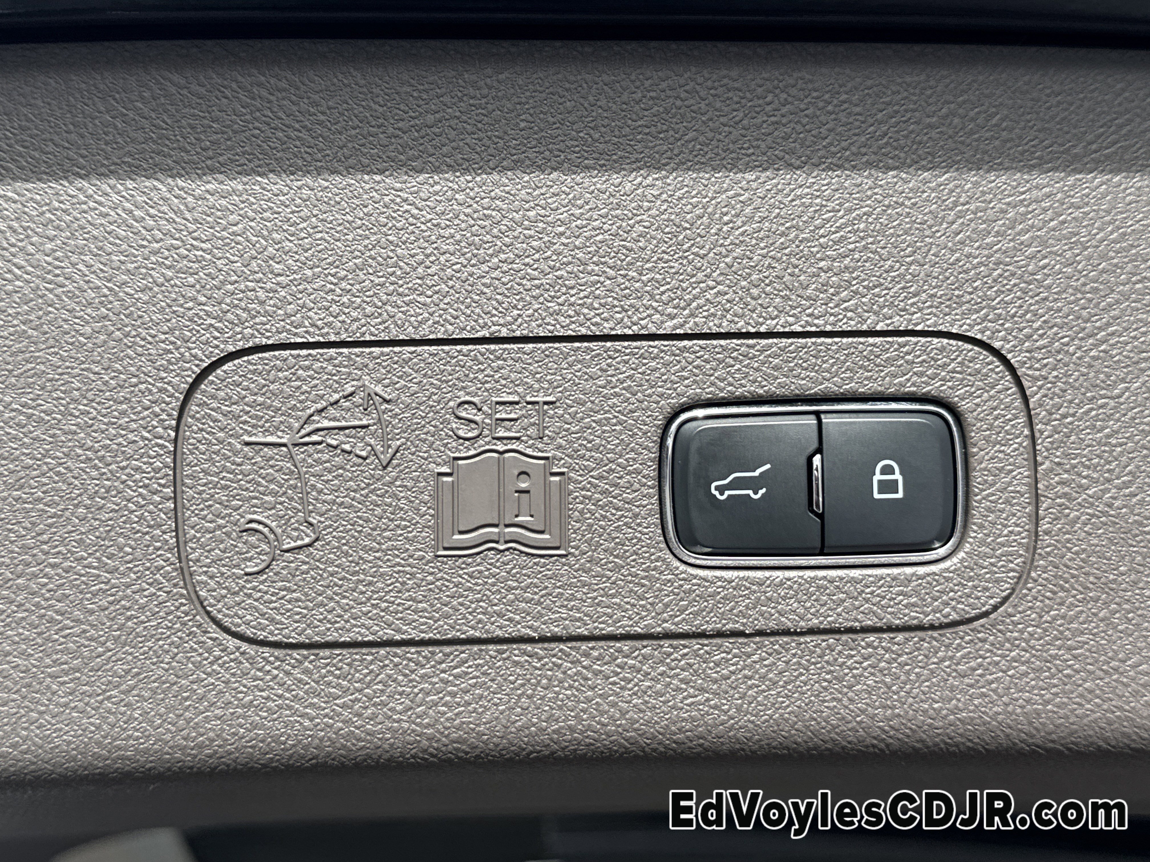 Used 2023 Lincoln Aviator Reserve w/ Equipment Group 201A image 24