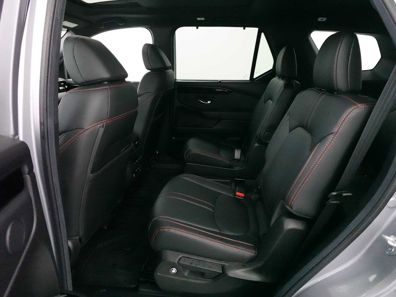Certified 2025 Honda Pilot TrailSport image 26