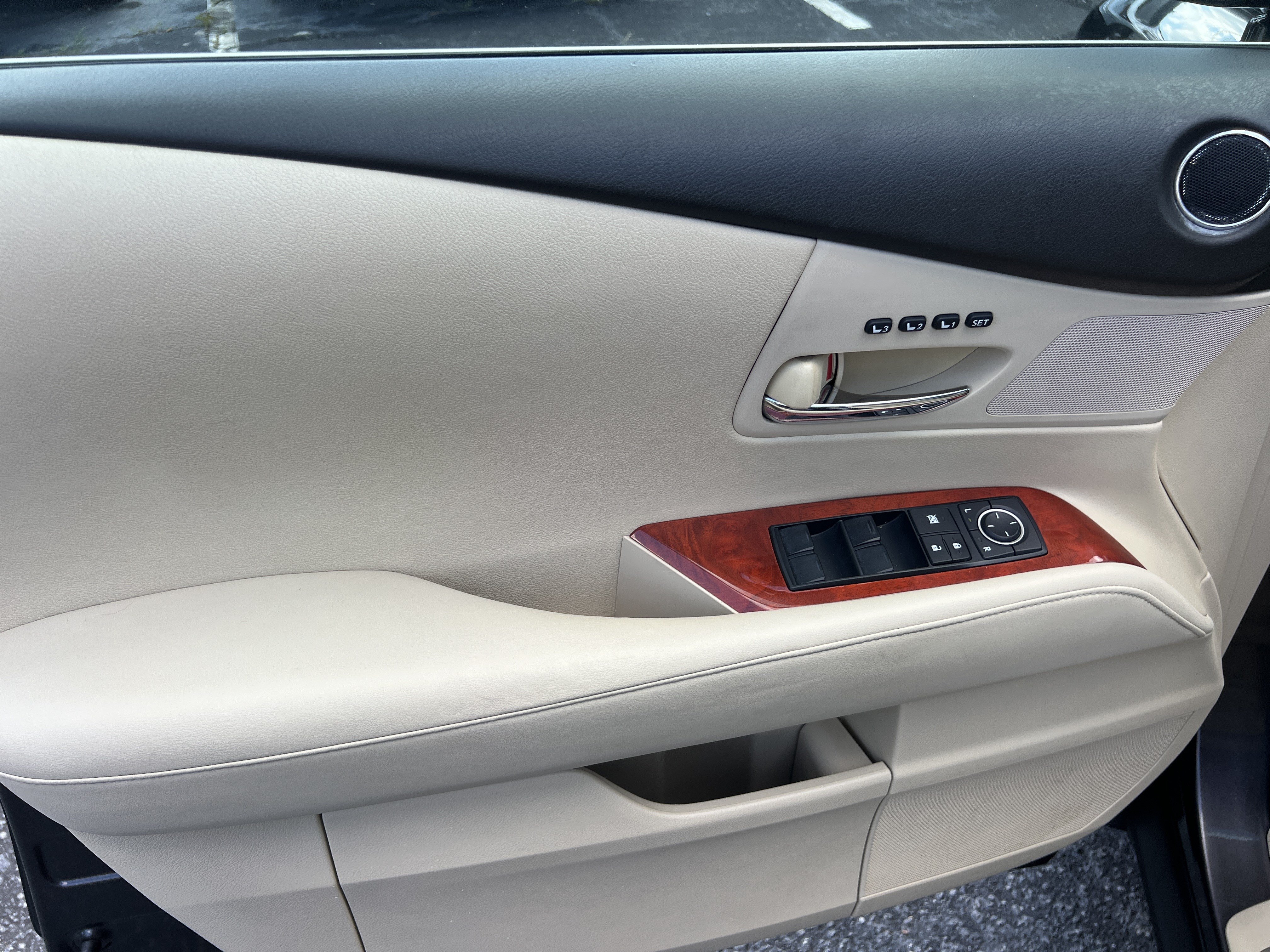 Used 2010 Lexus RX 350 AWD w/ Premium Pkg image 11