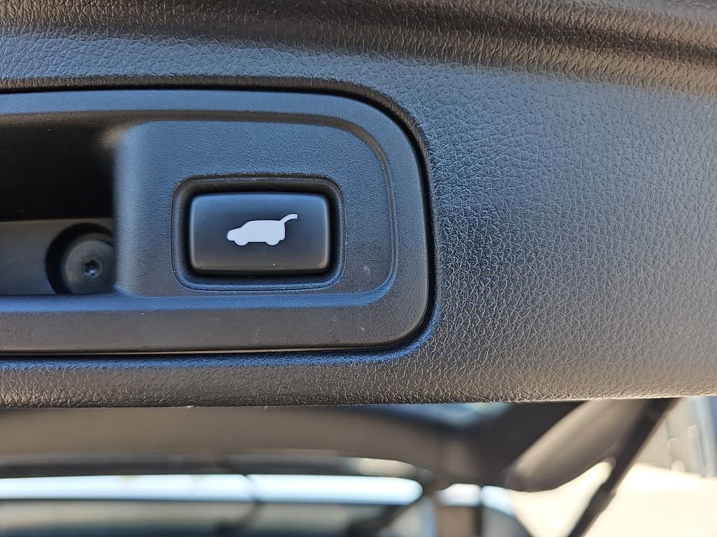 Used 2017 Honda Pilot Touring image 18