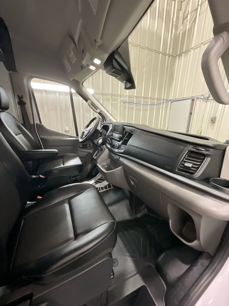 Used 2024 Ford Transit 250 148 Medium Roof w/ Load Area Protection Package image 12