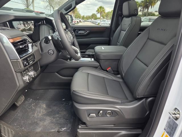 New 2026 GMC Yukon XL Denali w/ Sun & Power Step Package AWD/4WD image 4