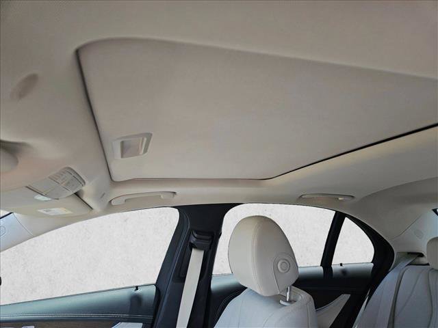 Used 2021 Mercedes-Benz E 350 Sedan image 17
