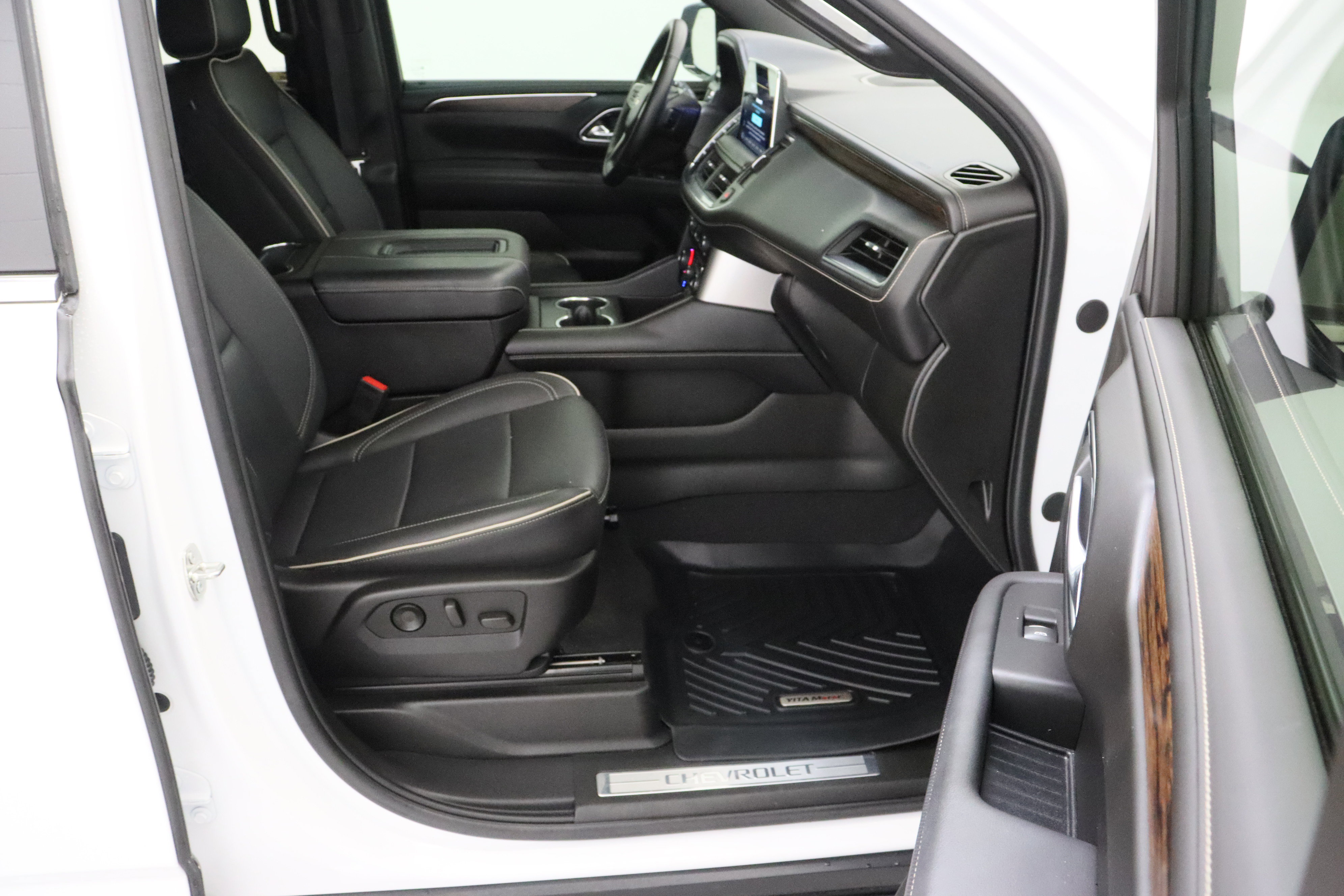 Used 2023 Chevrolet Tahoe Premier image 42