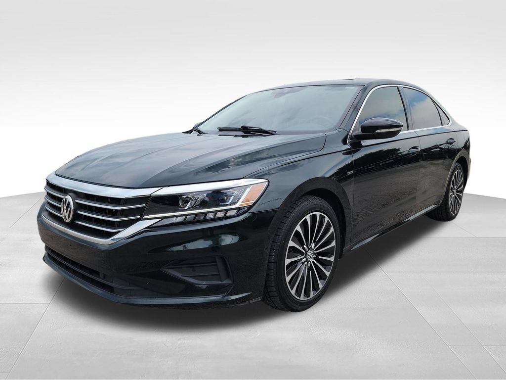 Used 2022 Volkswagen Passat 2.0T FWD image 4