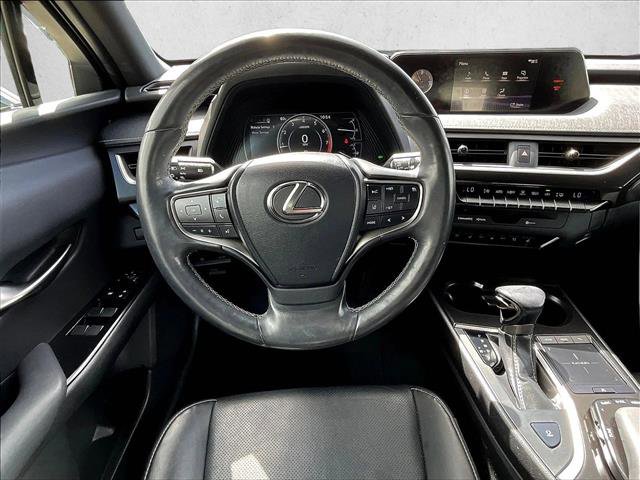 Used 2020 Lexus UX 200 w/ Premium Package image 7
