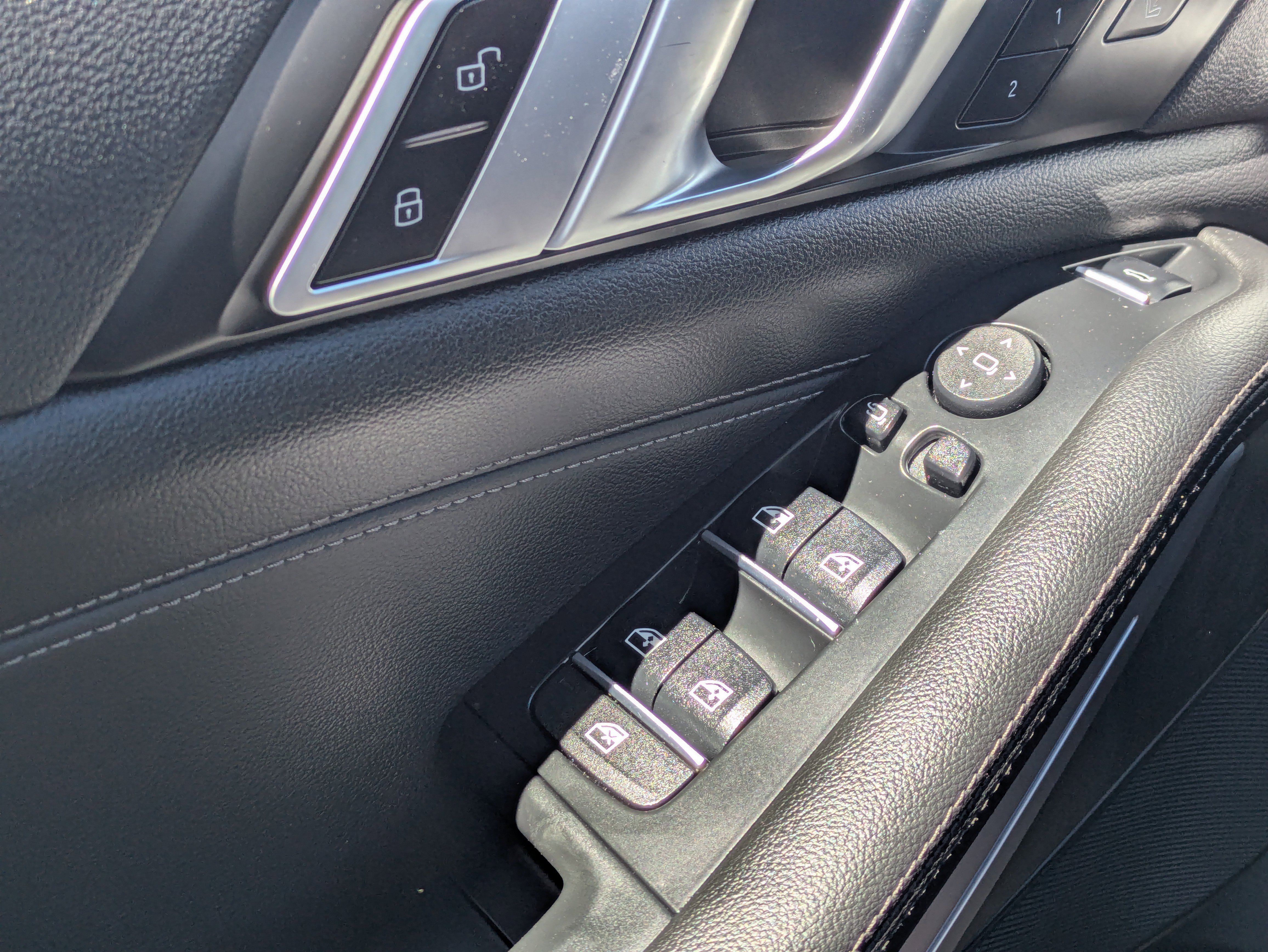 Used 2022 BMW X5 xDrive45e w/ Climate Comfort Package image 27