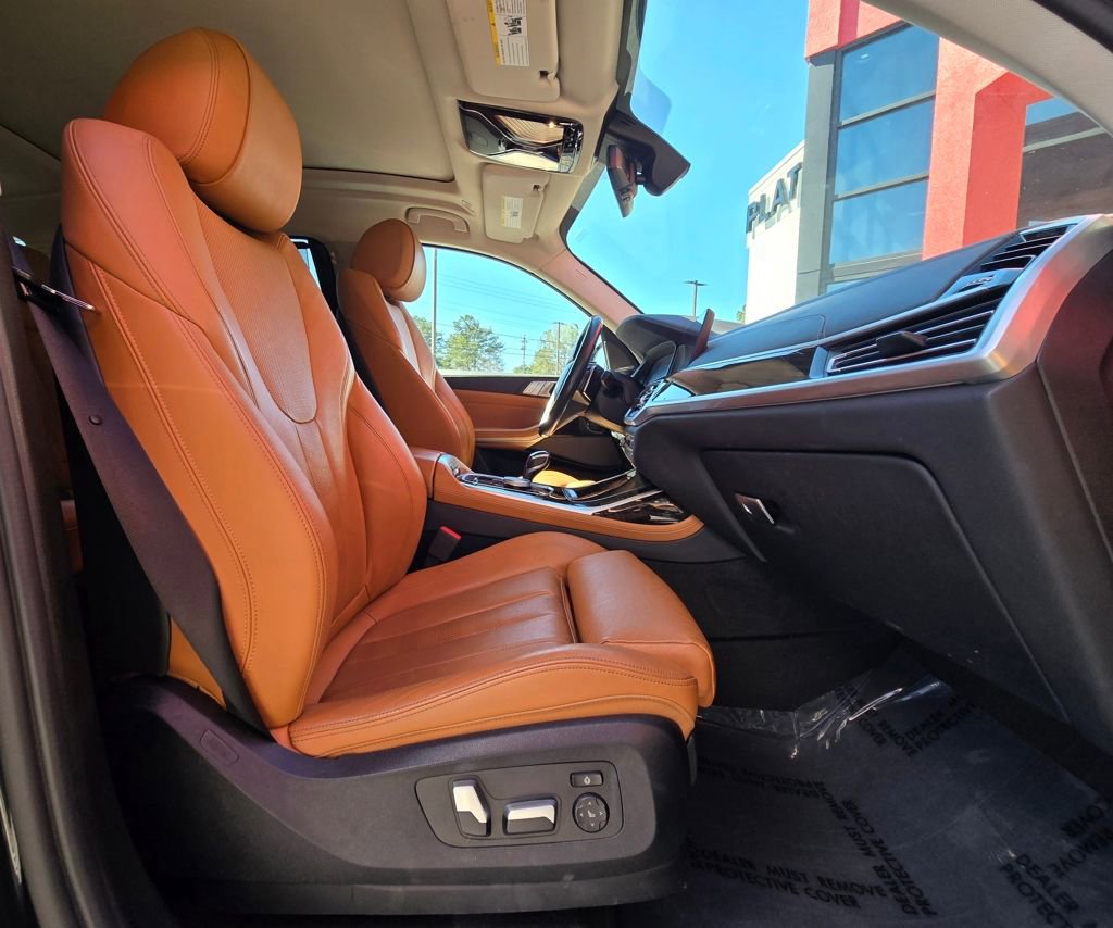 Used 2021 BMW X7 xDrive40i w/ Premium Package image 29