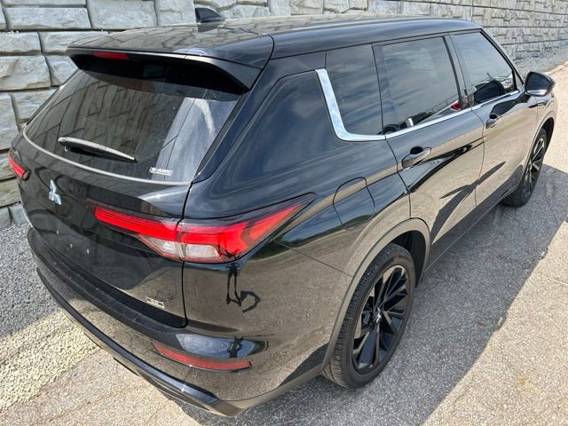 Used 2023 Mitsubishi Outlander SE Black Edition AWD/4WD image 5