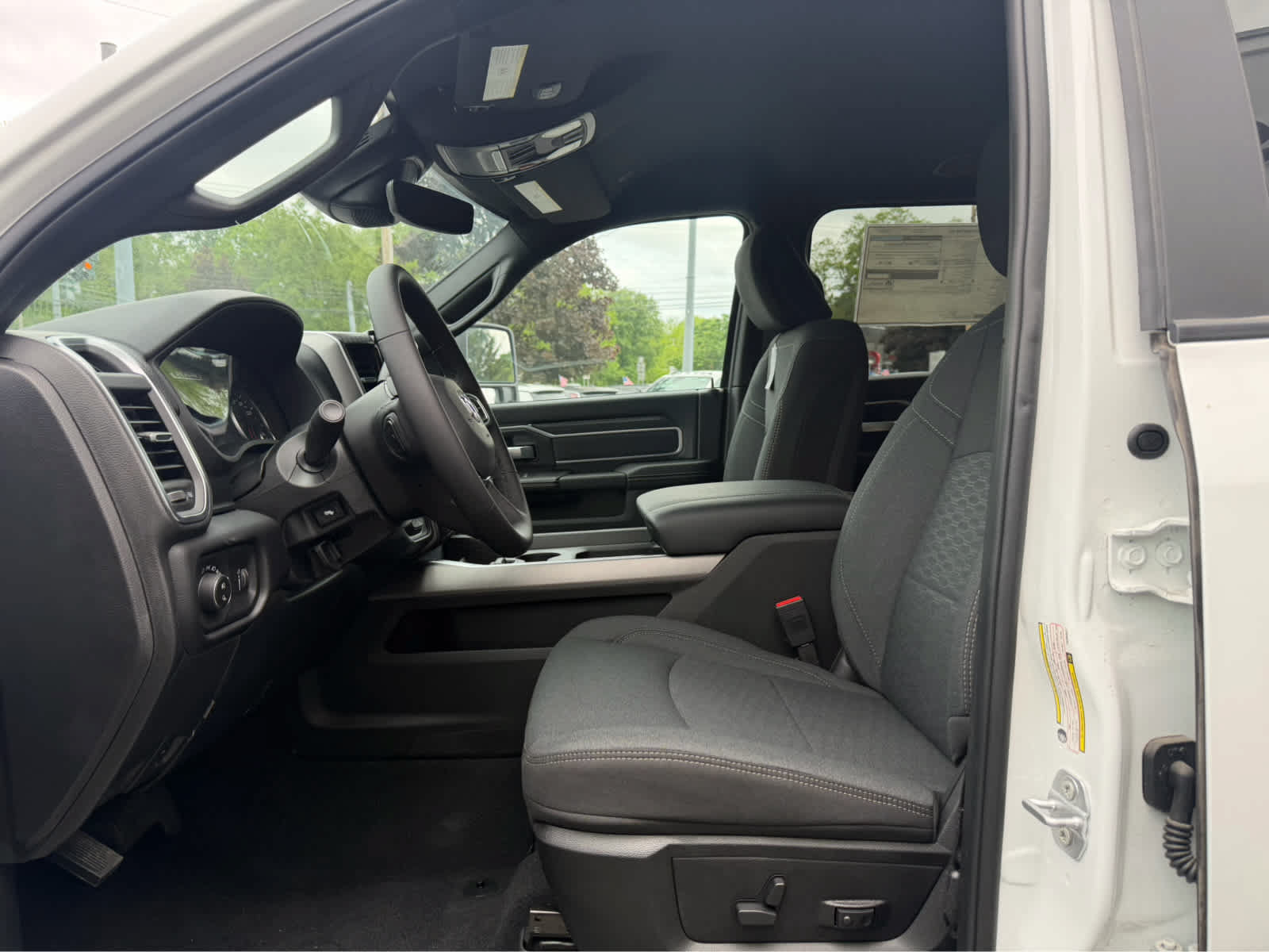 New 2026 RAM 2500 Big Horn AWD/4WD image 9