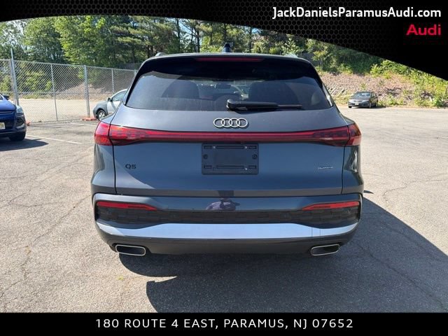 Used 2025 Audi Q5 Premium w/ Convenience Package AWD/4WD image 5