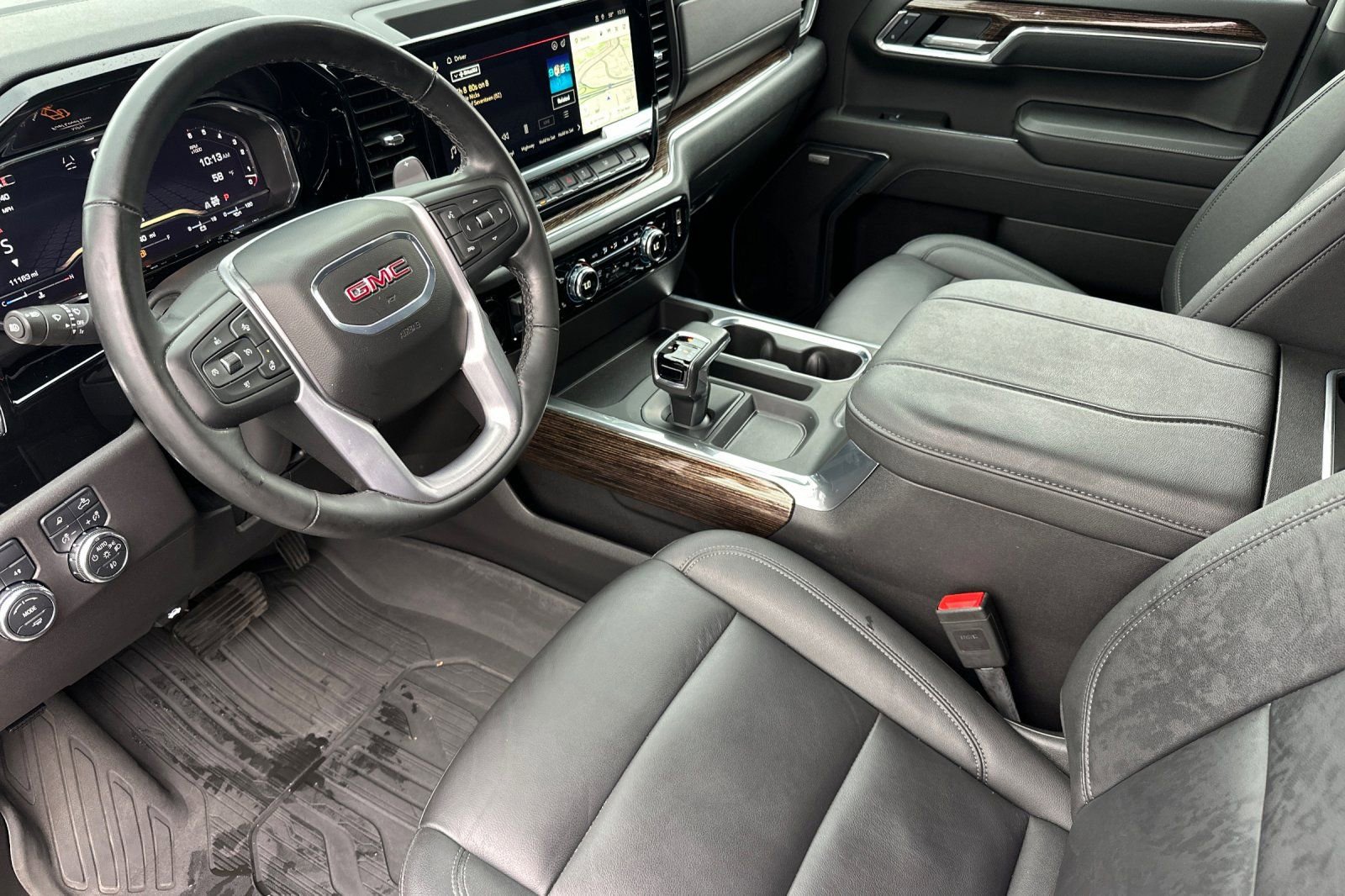 Used 2025 GMC Sierra 1500 Elevation w/ Elevation Premium Package image 10