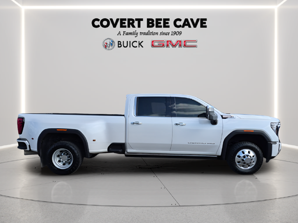 Used 2024 GMC Sierra 3500 Denali w/ Denali Reserve Package AWD/4WD image 11