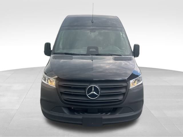 New 2025 Mercedes-Benz Sprinter 4500 image 8