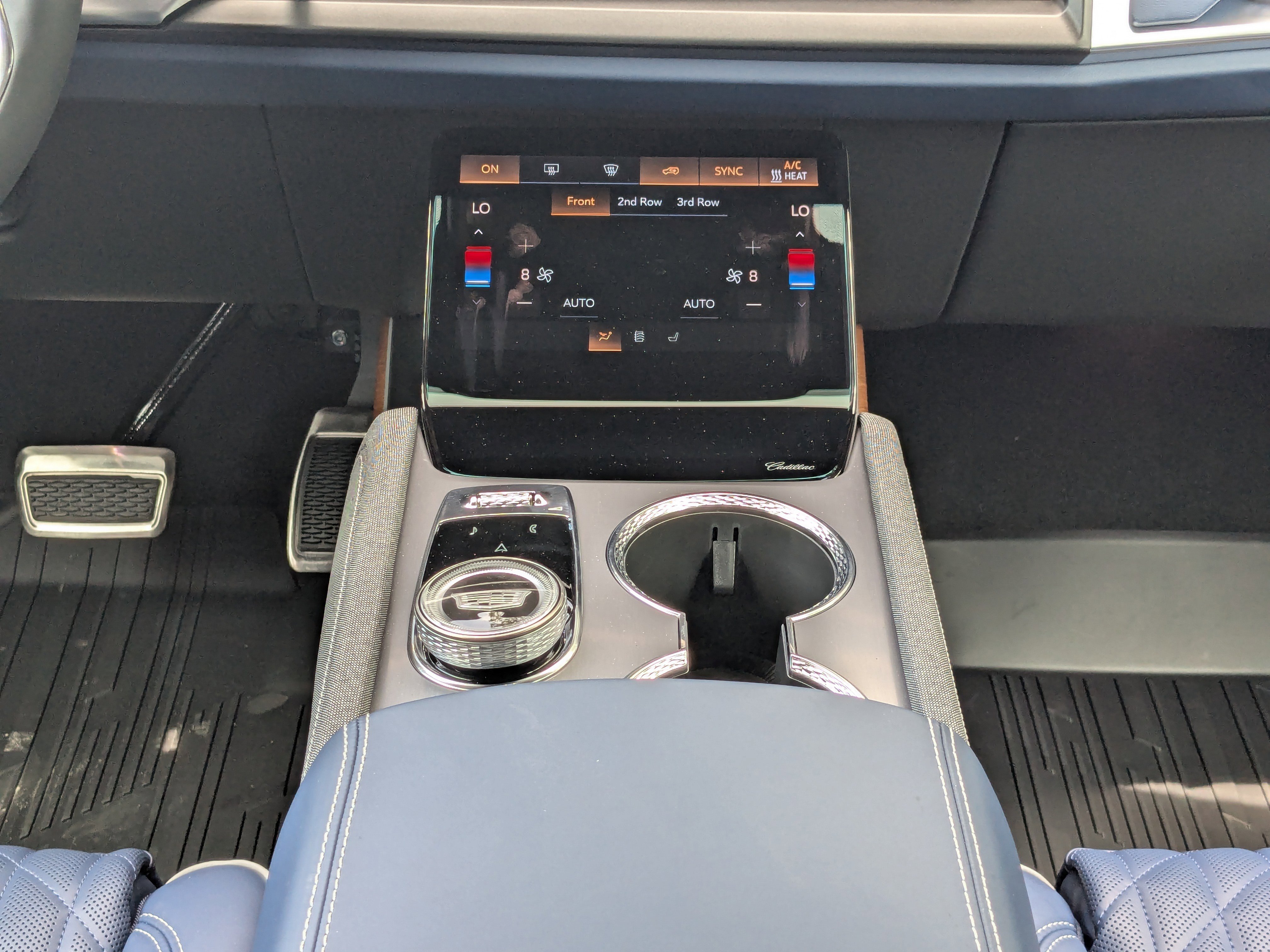 New 2026 Cadillac Vistiq Premium Luxury w/ LPO, Floor Liner Package image 7