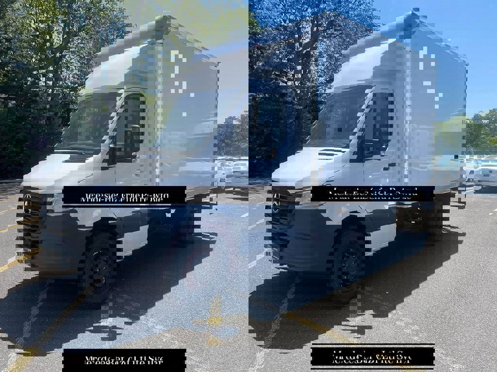 New 2024 Mercedes-Benz Sprinter 4500 image 1